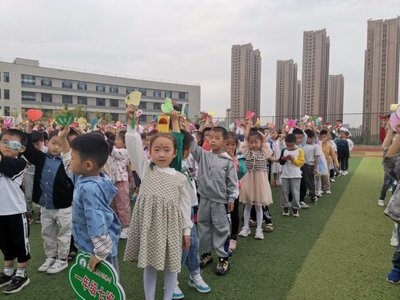 开笔启蒙 和美人生--济南市莱芜区世纪城小学举行新生开笔礼